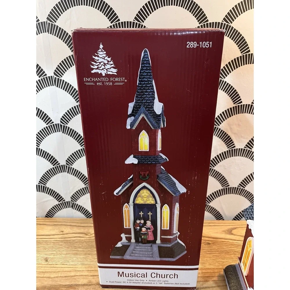 ENCHANTED‎ FOREST Musical Church Dual Power Lighted 2020 /With Original Box!!